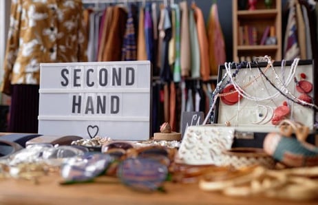 Bli volontär på ADRAs secondhand 